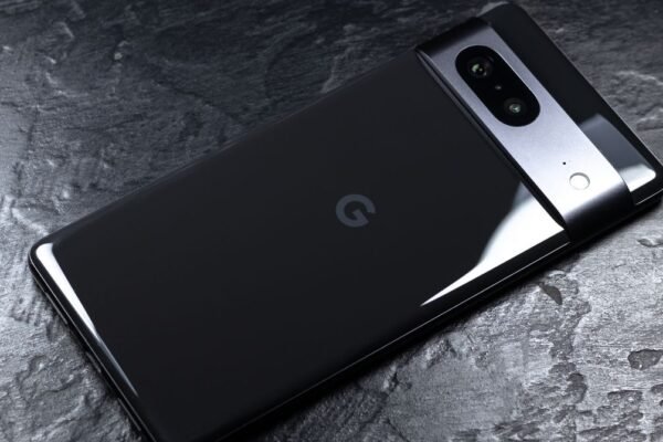 A New Attack Lets Hackers Steal 2-Factor Authentication Codes From Android Phones