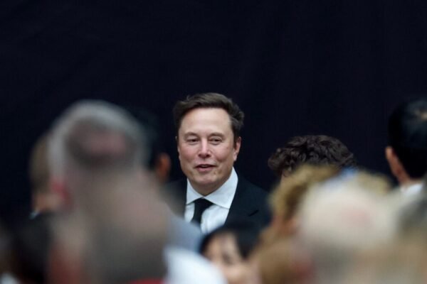 Elon Musk’s SpaceX Took Money Directly From Chinese Investors, Company Insider Testifies