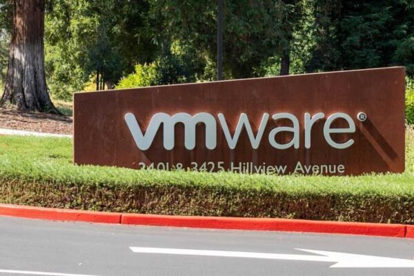 Chinese cyberspies target VMware vSphere for long-term persistence