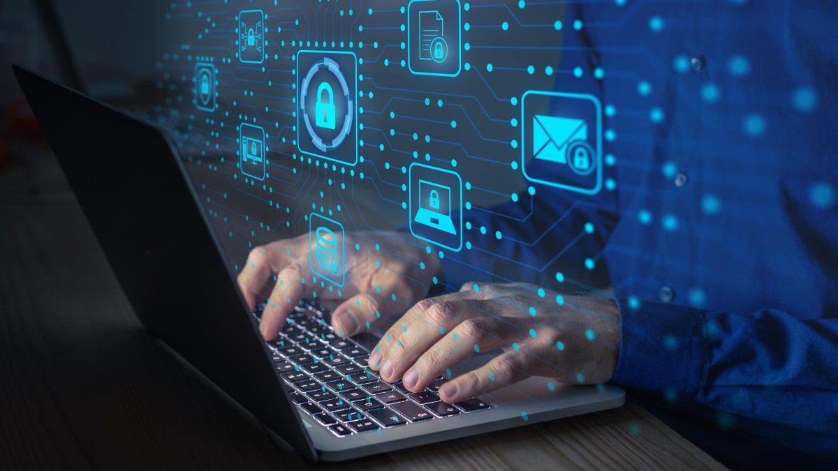 IT-Security-Verantwortliche sollten die Angriffsfläche permanent analysieren und schützen. Dazu müssen sie stets im Blick haben, welche Assets über das Internet erreichbar sind.